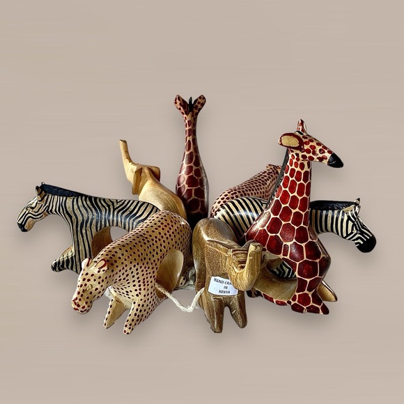 NWT Set of 8 Handmade Safari Animals Napkin Rings Zebra Elephant Giraffe Cheetah - Picture 1 of 13